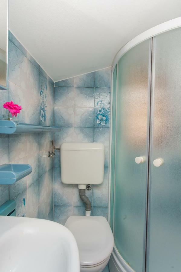Seaview Apartment Marinov - Bilo, Primošten Eksteriør billede